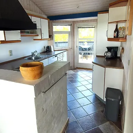 Thorin - 100m From The Sea By Interhome *